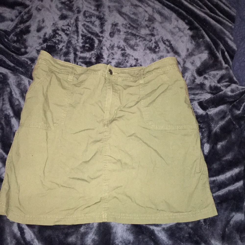 Croft and barrow green skort